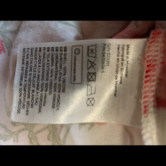 Floral romper 🌸 ☀️ - Picture 5 of 6